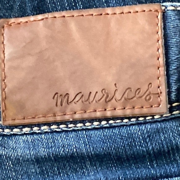 Maurice's jeans Straight Leg factory fading light distressing size 3/4 Long - Picture 8 of 16